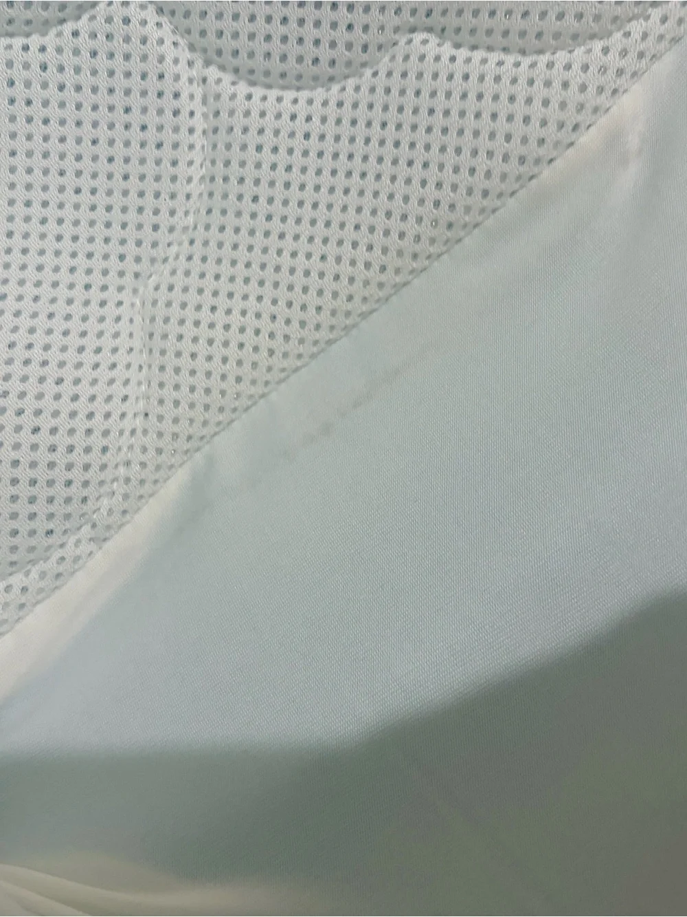 Newton White Quilted Breathable Waterproof Mattress Cover NWOT
